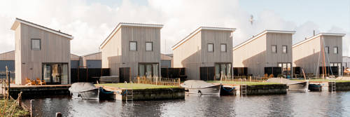 Vakantiehuis in Friesland aan het water