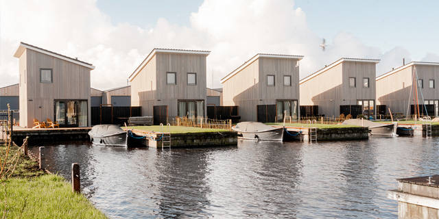 Vakantiehuis in Friesland met boot