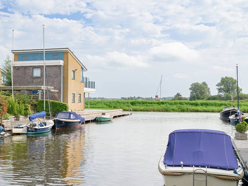 Vakantiehuis Friesland met boot